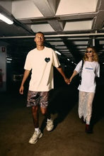 SŚAINT Black Heart Cream Tee