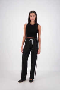 Jasmine Alexa 'Barcelona Cropped Crew Neck Knit' - Black