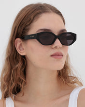 Lu Goldie - Eliana Sunglasses - Black