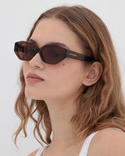 Lu Goldie - Eliana Sunglasses - Espresso