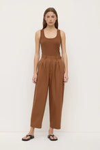 Assembly Label 'Geno Poplin Pant' - Earth