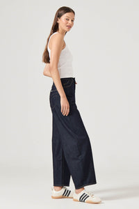 Rolla's 'Gigi Barrel' - Super Rinse Denim