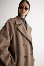 Elka Collective 'Winona Oversized Wool Coat' - Dark Camel