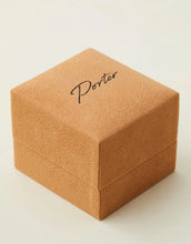 Porter 'Oval Stud' - Gold