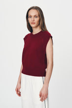 Rowie 'Quinn Merino Knit Vest' - Merlot Red