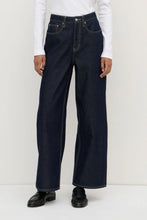 Assembly Label 'Wide Leg Jean' - Rise