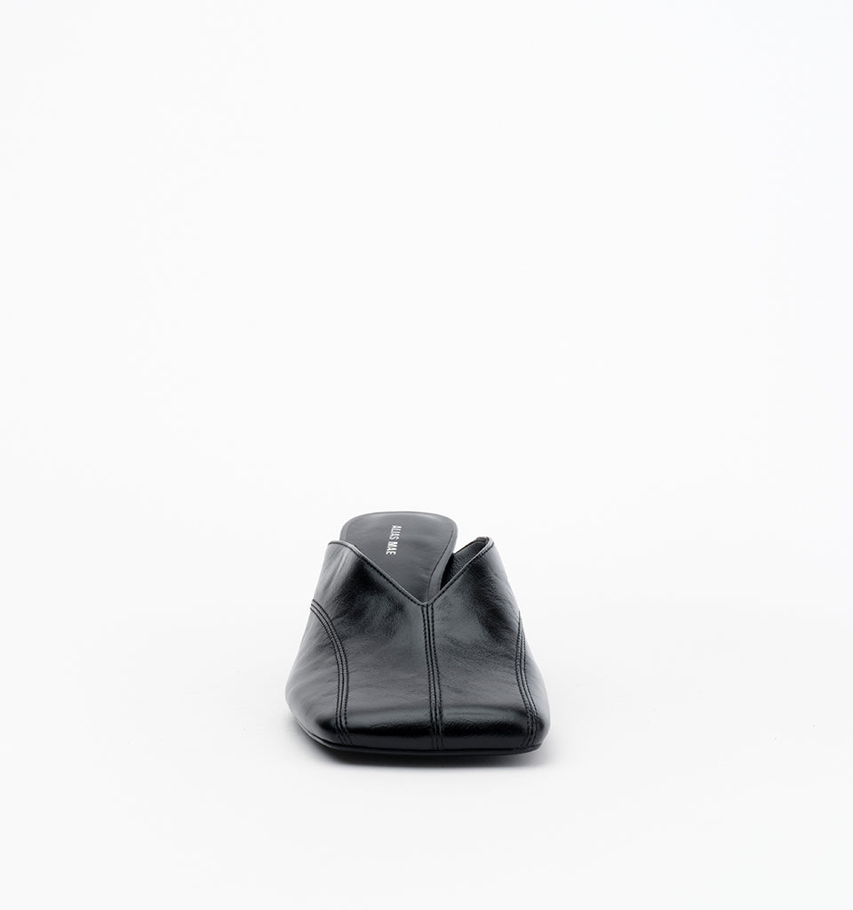 Alias Mae Rosa in Black Oily Crinkle, front view showing the square toe and centre seam.
