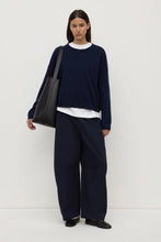 Lola Barrel Pants Navy
