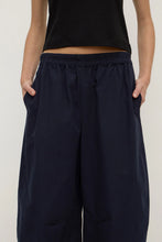 Lola Barrel Pants Navy