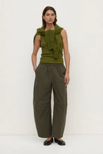 Lola Barrel Pants Dark Military