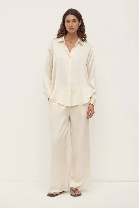 Assembly Label Pippa Silk Pant in Cream — an elevated everyday essential with a beautifully fluid silhouette, the Assembly Label Pippa Silk Pants in Cream bring understated luxury to relaxed and occasion styling.