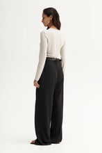 Sierra Top Almond Marle