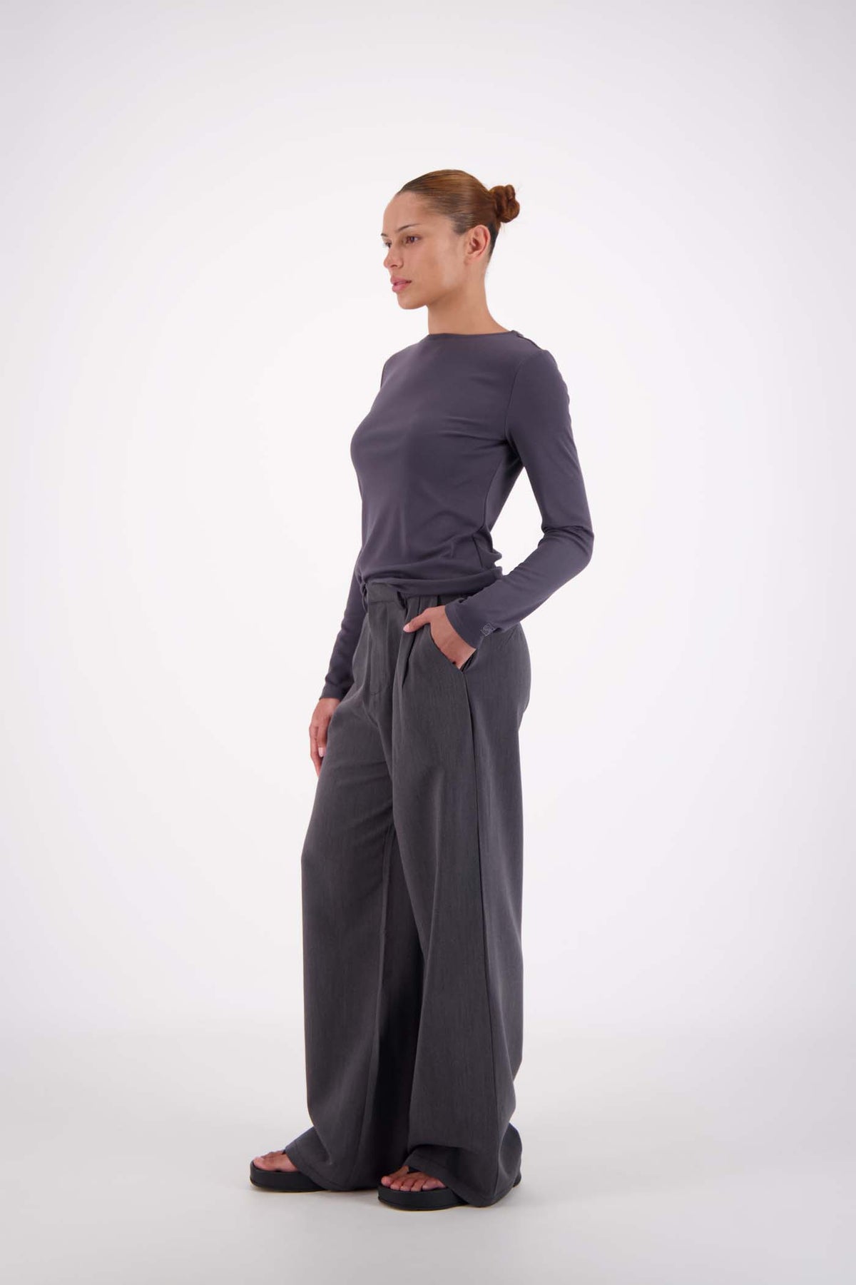 Jasmine Alexa Gigi Trouser in Steel Grey — effortlessly polished, the Gigi Trouser from Jasmine Alexa blends relaxed tailoring with everyday wearability.
