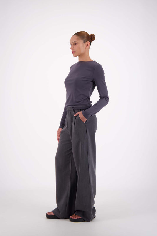 Jasmine Alexa Gigi Trouser in Steel Grey — effortlessly polished, the Gigi Trouser from Jasmine Alexa blends relaxed tailoring with everyday wearability.