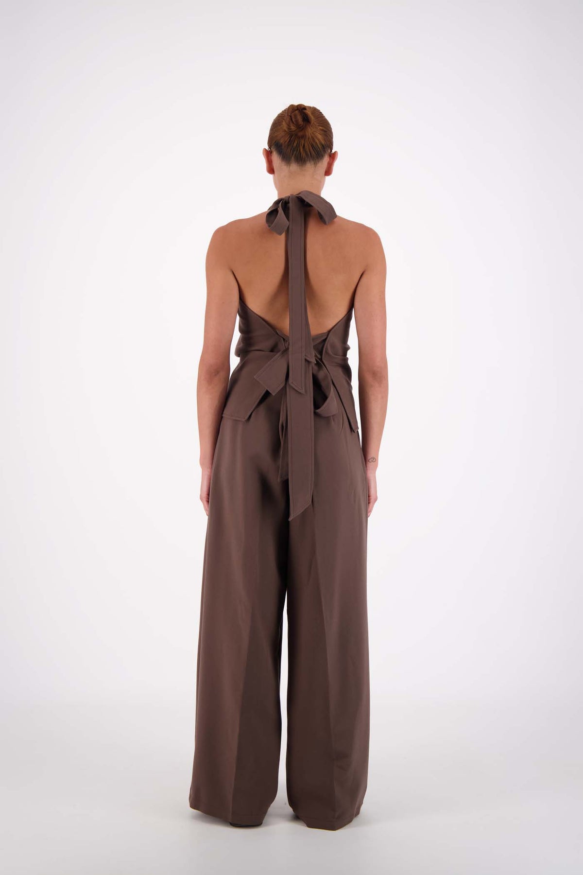 Jasmine Alexa Melissa Tie Top in Taupe — a fresh take on daily layering.