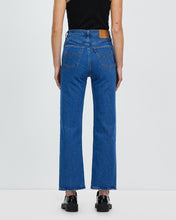 Ribcage Straight Ankle Jeans