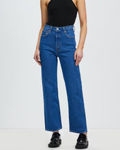 Ribcage Straight Ankle Jeans