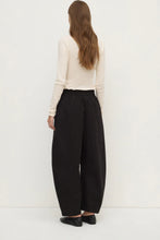Lola Barrel Pants