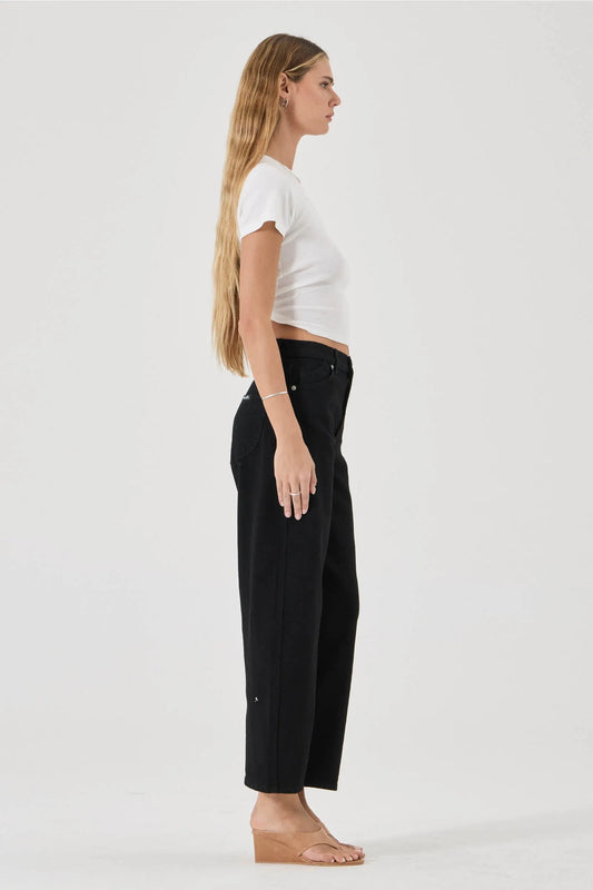 Rollas Gigi Barrel Forever in Black — the Gigi Barrel Forever Black jean by Rolla's features a relaxed barrel leg with a subtle taper for a flattering, modern fit.