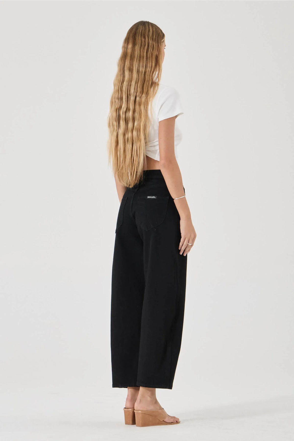 Rollas Gigi Barrel Forever in Black — the Gigi Barrel Forever Black jean by Rolla's features a relaxed barrel leg with a subtle taper for a flattering, modern fit.