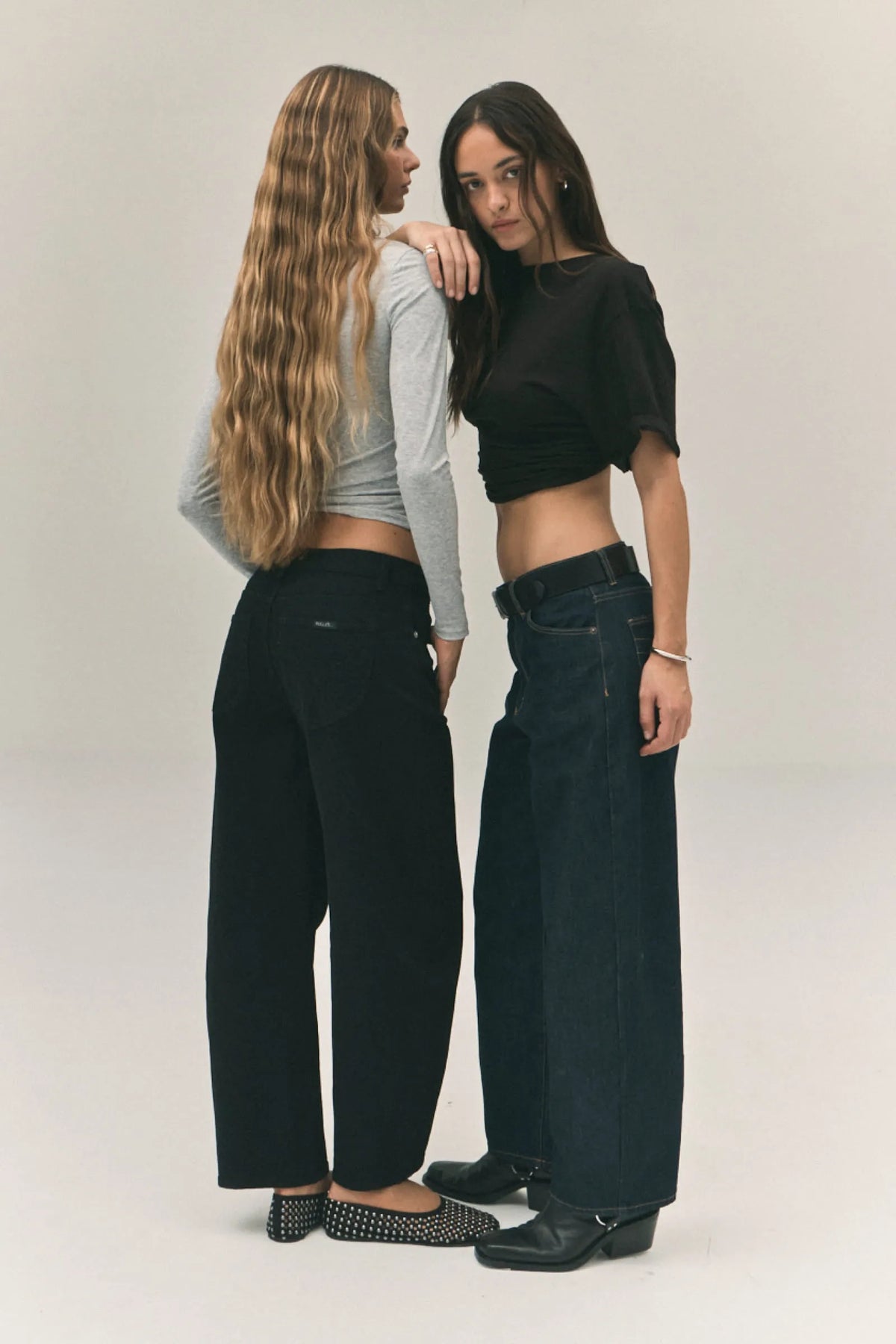 Rollas Gigi Barrel Super Rinse — the Gigi Barrel Super Rinse by Rolla’s is a modern denim silhouette designed with a relaxed barrel leg and a clean dark rinse wash.