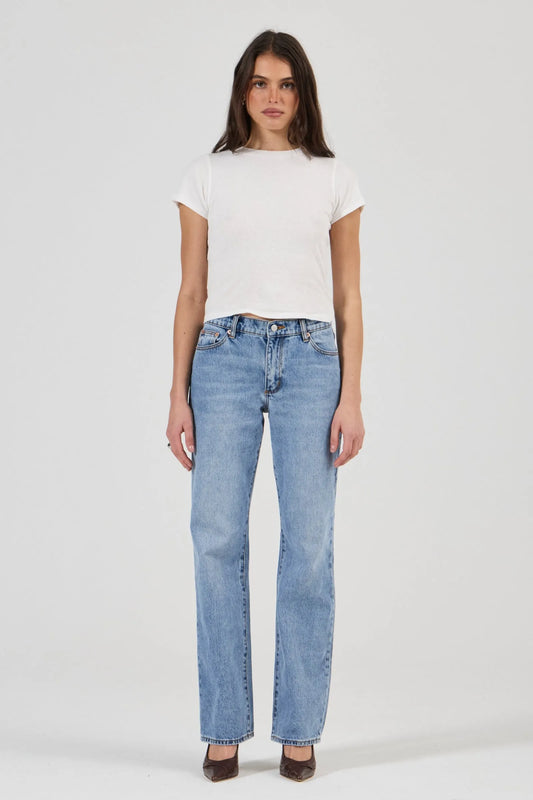 Rollas Meg Straight Surrender — meg Straight Surrender is an instant favourite mid-rise jean with a classic straight leg for an effortlessly polished silhouette.