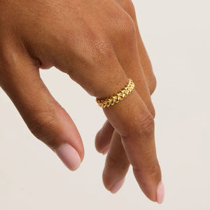 By Charlotte 'Intertwined Ring' - Gold